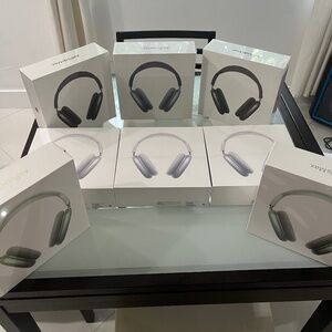 AirPod Max - Silver/White, Space Gray/Black